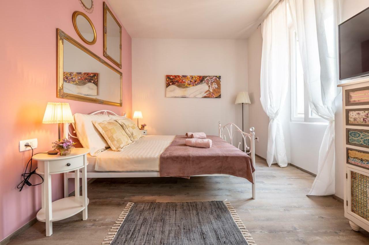 PUY Old City Romantic Studios 3 מראה חיצוני תמונה