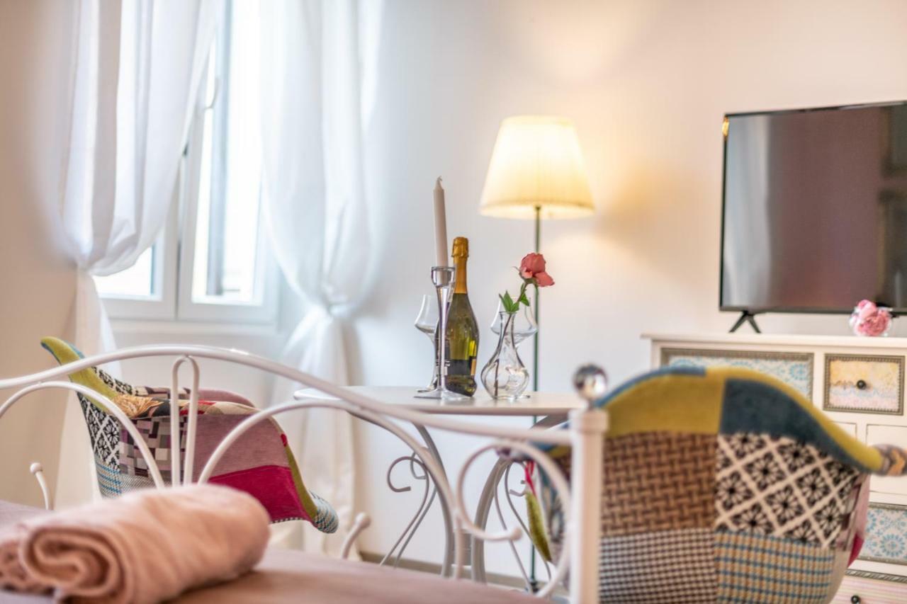 PUY Old City Romantic Studios 3 מראה חיצוני תמונה
