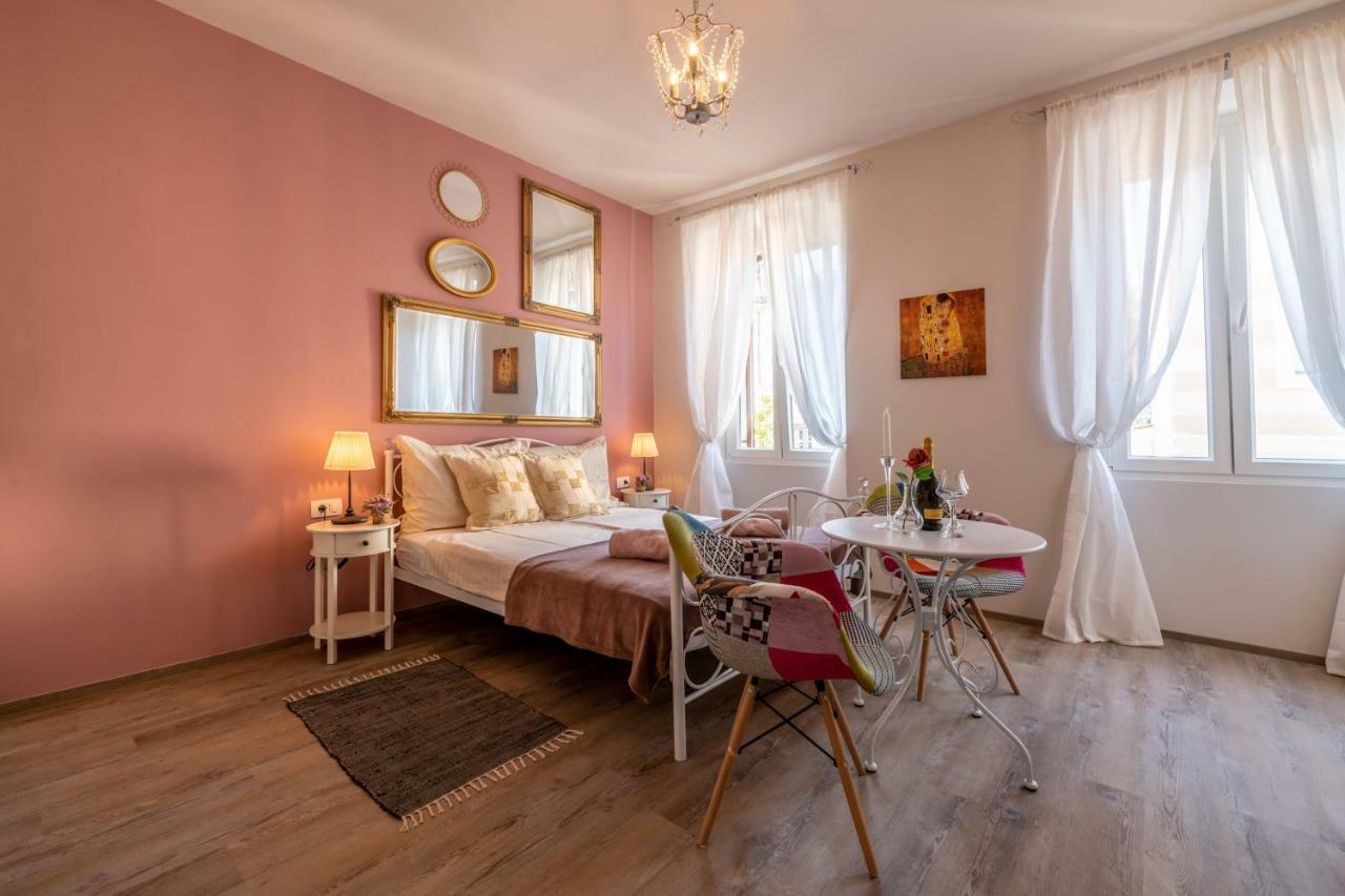 PUY Old City Romantic Studios 3 מראה חיצוני תמונה